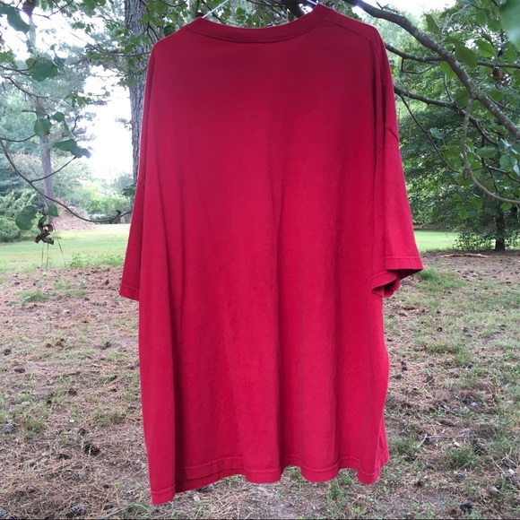 Walt Disney Men’s 2007 Shirt - Picture 2 of 4